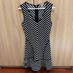 Woman Dress Juicy Couture Dress Black & White Stripe Ottoman Fit and Flare XS